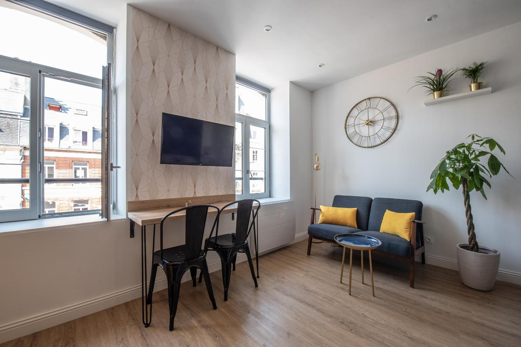 Au Nouveau Boulonnais - 4 Appartements Charmants Pour Couples, Familles Et Groupe D'Amis, Vieille Ville Et Centre Ville De Boulogne Sur Mer מראה חיצוני תמונה